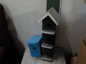 lot 58 image: 2 Painted Birdhouses 31 and 12 ta...