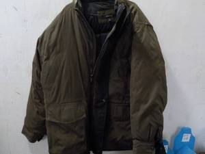 lot 63 image: Claiborne size XXL Winter Jacket p...