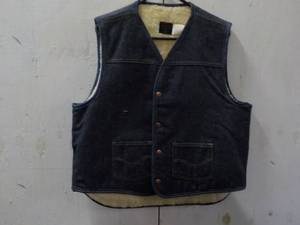lot 65 image: Roebuck size XL Denim Lined Vest- l...