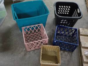 lot 79 image: 5 ct Storage Totes- no covers...