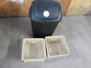 lot 103 image: Swing Top Waste Basket and 2 Plasti...