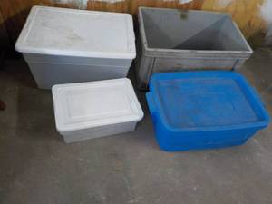 lot 104 image: 4 Storage Totes - 3 with covers...