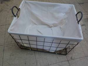 lot 105 image: Wire Basket with Insert 22 x 18 x 1...