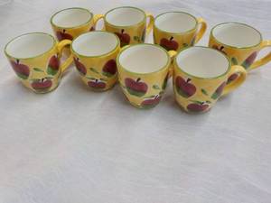 lot 114 image: Set of 8 Fresh Fruit Hand Painted L...