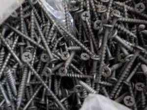 lot 196 image: Large Amount of 2 14 Screws...