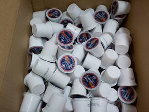 lot 225 image: Box of Donut Store Blend Coffee Pod...