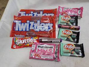 lot 245 image: Assortment of Candy...