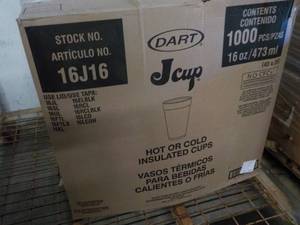 lot 280 image: Case of 1000 ct 16 oz Hot and Cold ...