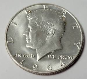lot 25 image: 1964 Kennedy Silver Half Dollar Uncirculated
