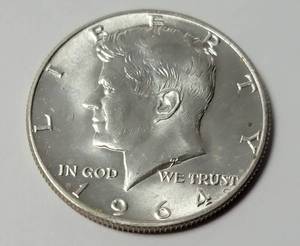 lot 28 image: 1964 Kennedy Silver Half Dollar Uncirculated