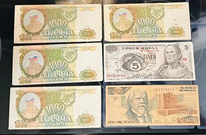 Mixed Vintage Banknotes from Russia and Mexico - 5 Peso Mexico Note  2000  Pesos Mexico Note 1000  Russian Ruble Notes