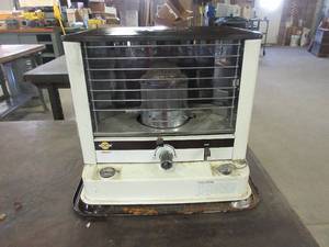 lot 206 image: KERO-SUN KEROSENE HEATER
