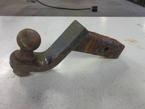 lot 226 image: ULTRA TOW TRAILER HITCH