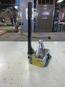 lot 232 image: CREATIVE  LIFT MATERIAL HANDLING MAGNET