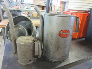 lot 241 image: OIL CANS AND FUNNELS
