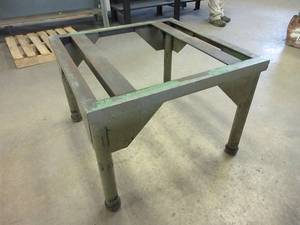 lot 244 image: STEEL STAND