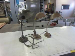 lot 253 image: GOOSE NECK DESK LAMPS