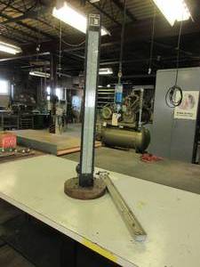 lot 270 image: MERRIAM INSTRUMENTS TABLE MODEL MANOMETER TUBES