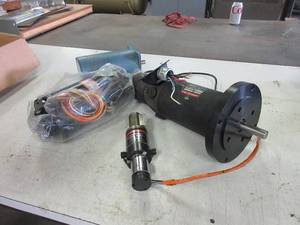 lot 305 image: STEPPER MOTORS - NEW AND USED