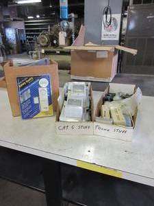 lot 333 image: LOW VOLTAGE PHONE AND CHIME STUFF