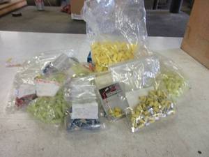 lot 335 image: ASSORTED CRIMP CONNECTORS AND WIRE NUTS