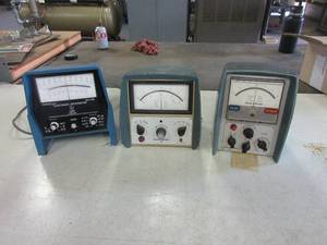 lot 346 image: ELECTRONIC INDICATOR AMPLIFIERS FOR PARTS