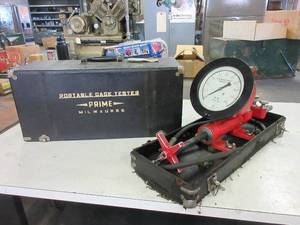 lot 370 image: PORTABLE GAGE TESTER WITH TRANSPORT CASE