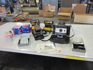 VINTAGE POLAROID CAMERAS AND ACESSORIES