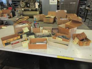 lot 393 image: ASSORTED CUTTING TOOLS