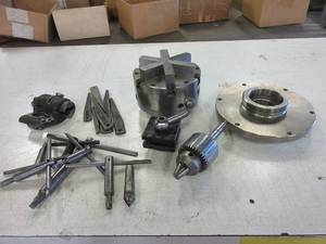 lot 401 image: ASSORTED LATHE TOOLING