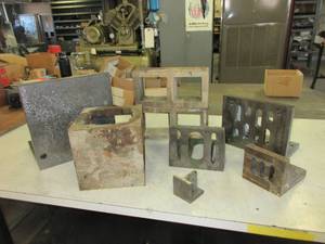 lot 409 image: ASSORTED ANGLE PLATES