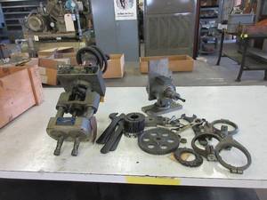 lot 412 image: MILLING MACHINE ATTACHMENTS AND ACCESSORIES