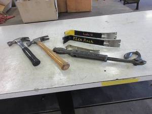 lot 441 image: HAMMERS, CROW BARS, NAIL PULLER