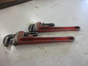 lot 446 image: RIGID PIPE WRENCHES