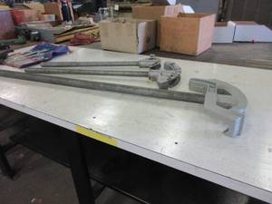 lot 452 image: FULL SET OF CONDUIT BENDERS