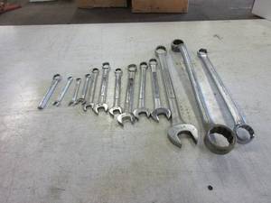 lot 457 image: RANDOM COMBINATION WRENCHES