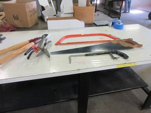 lot 463 image: GARDEN TOOLS AND MORE