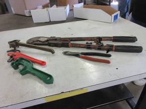 lot 476 image: MISC. HARDWARE