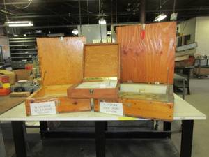 lot 492 image: EMPTY WOODEN CASES