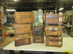 lot 511 image: ASSORTED SIZE WOODEN CONTAINERS