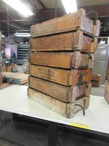 lot 512 image: VINTAGE AMMO BOXES