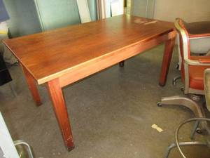 lot 532 image: SOLID WOOD LIBRARY TABLE