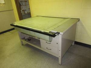 lot 536 image: DRAFT O MATIC DRAFTING TABLE