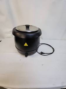 lot 20 image: Commercial Soup Warmer Pot with Stainless Steel Lid