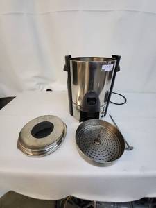 lot 27 image: Regalware Commercial Coffee Urn with Spigot and Lid