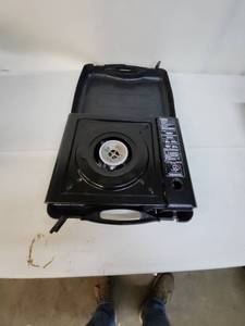 lot 35 image: Portable Gas Stove with Hard Case