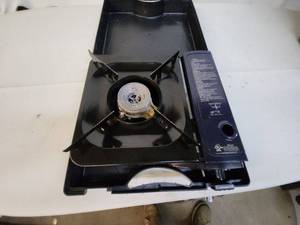 lot 38 image: Chef Master portable butane gas stove