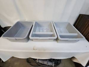 lot 42 image: Set of 3 Gray plateware Bins