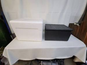 lot 63 image: Inventory Set of 2 Cambro Insulated Food Carriers
