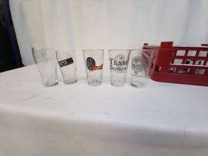 lot 65 image: Set of 25 Branded Pint Glasses in Rack